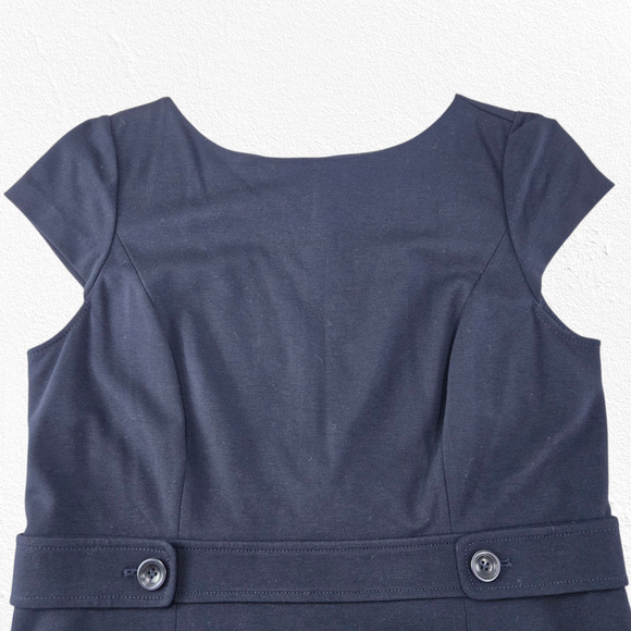Talbots Navy Sheath Dress Italian Knit Fabric Cap Sleeve Button Waist Size 14 - Picture 4 of 12
